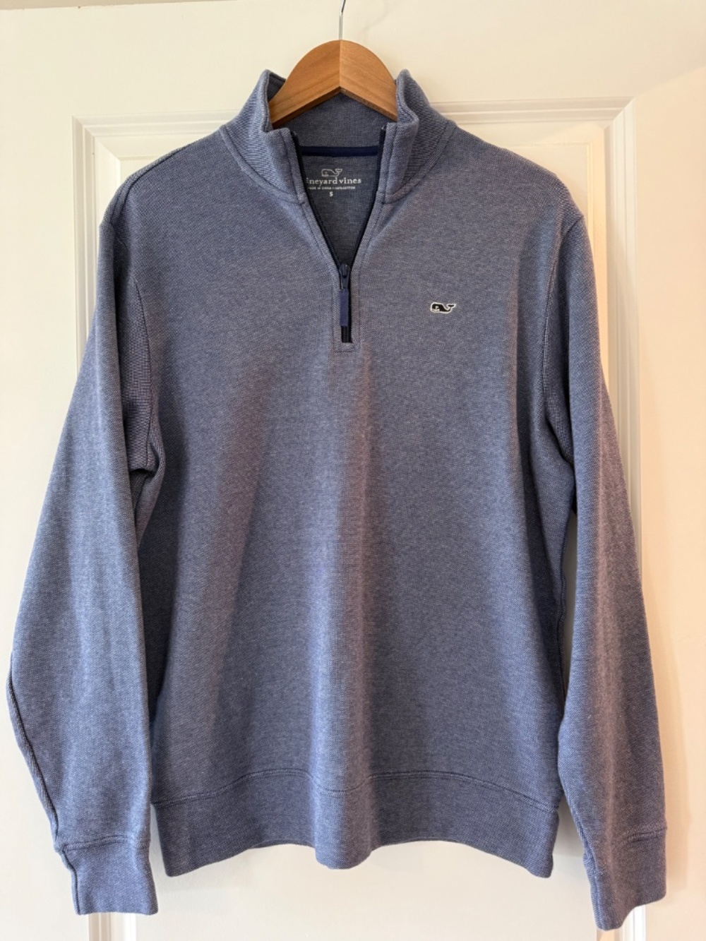 Vineyard Vines Men's Quarter-Zip, size SMALL, heather BLUE